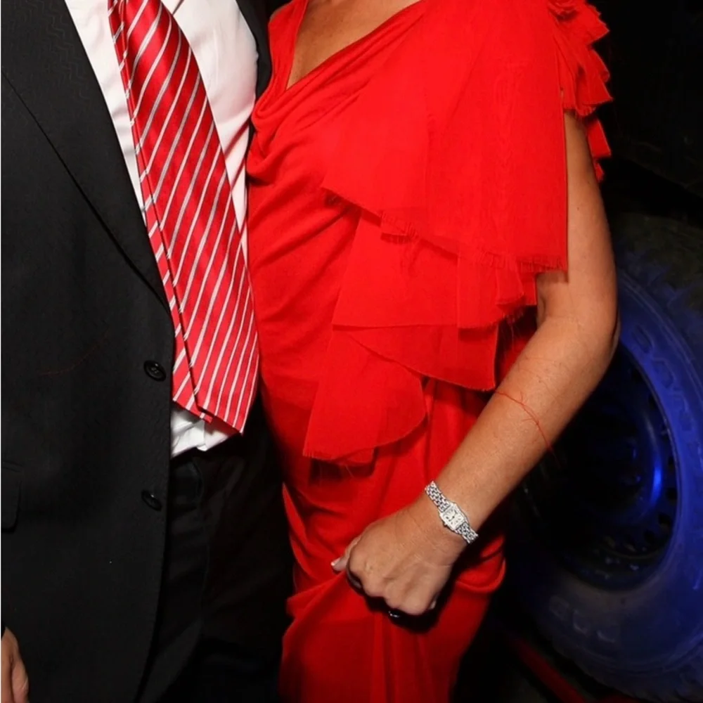 Boudicca Elegant Red Evening Gown